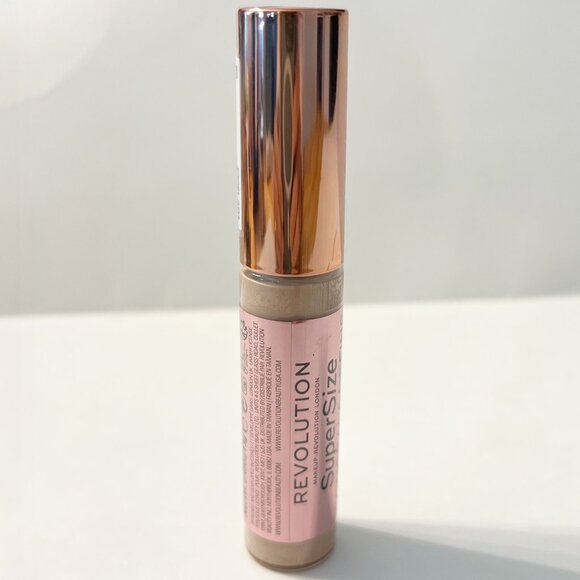 Revolution | C8 | Supersize Conceal & Define Full Coverage Concealer - Picture 3 of 6